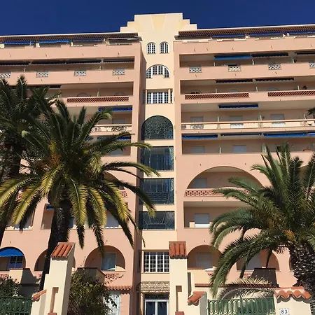 Amazing View Port And Garage Apartman *